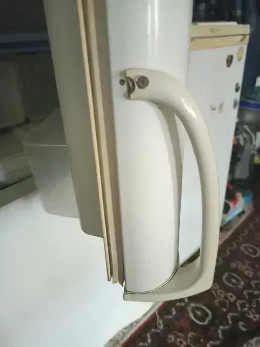 холодильник Indesit 2