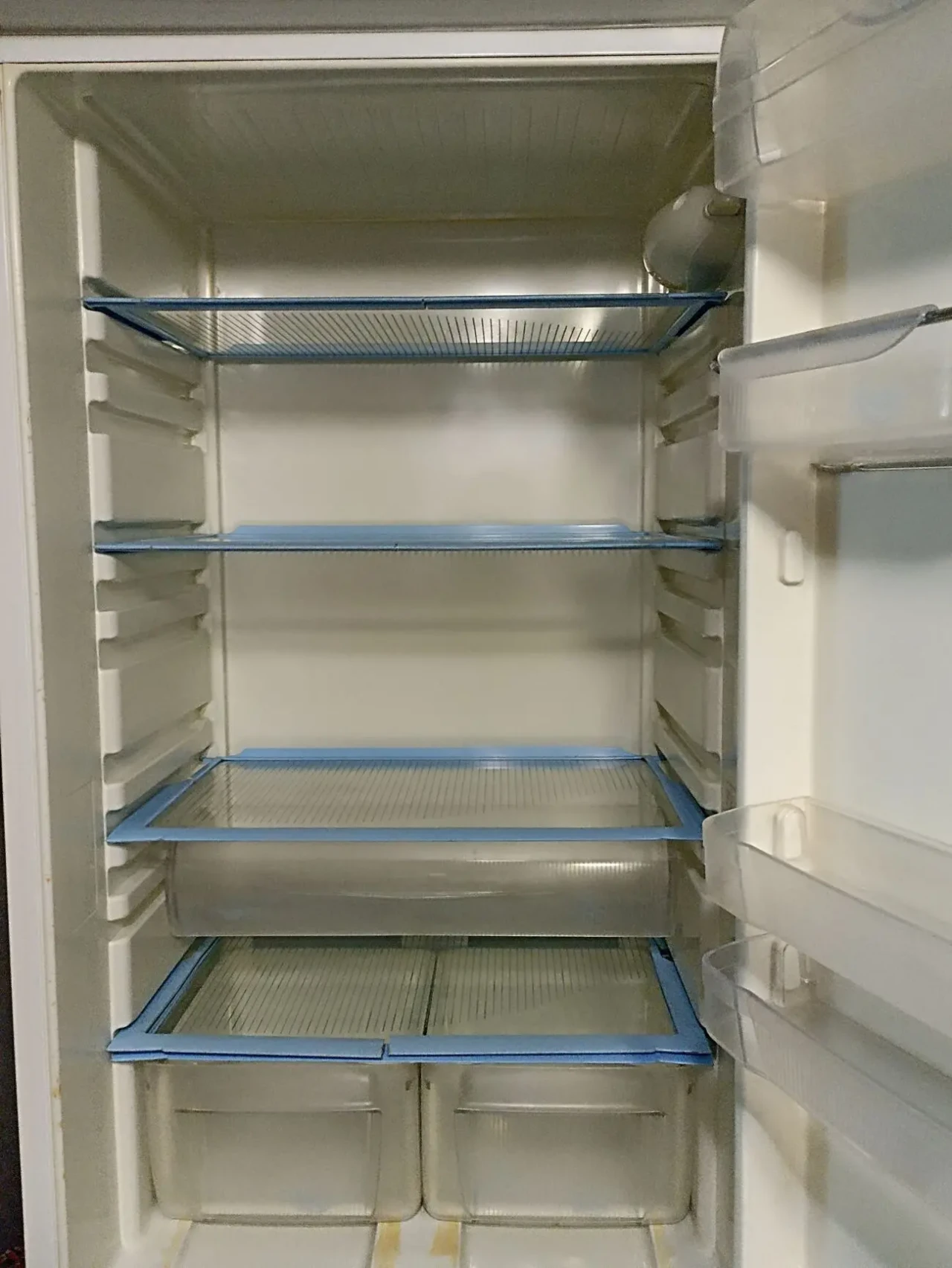 холодильник Indesit 6