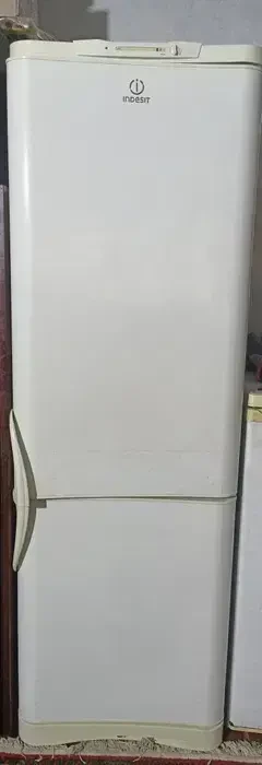 холодильник Indesit