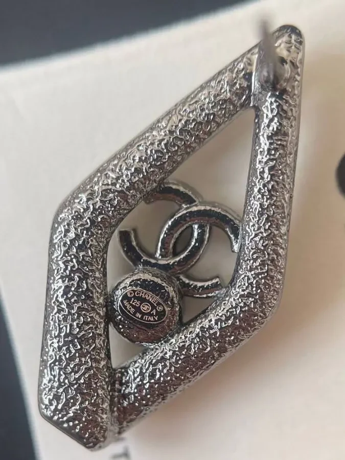 Сережки Chanell 4