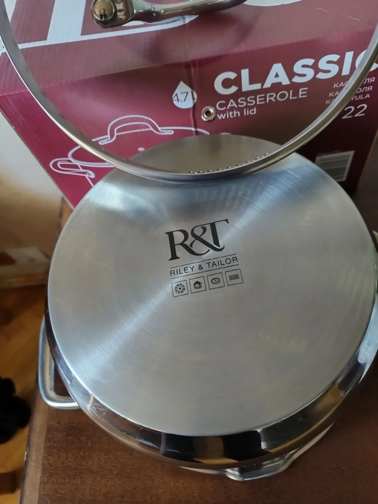 Каструля  22 см 4.7 л 2