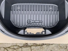 Корито переднього багажника на Tesla M3 Restyling