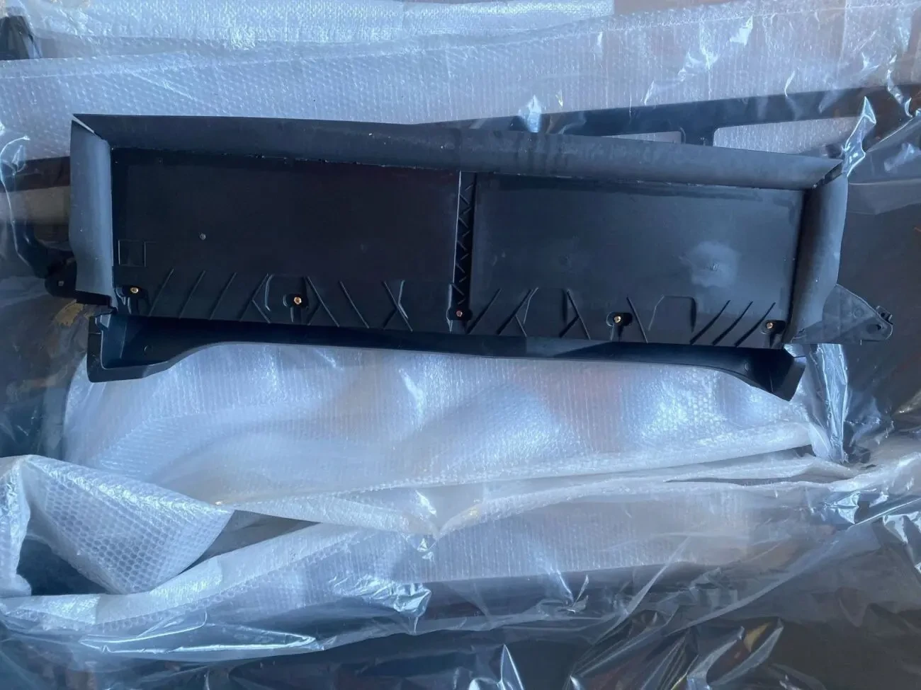 Корпус повітряного фільтра HEPA Tesla Model Y