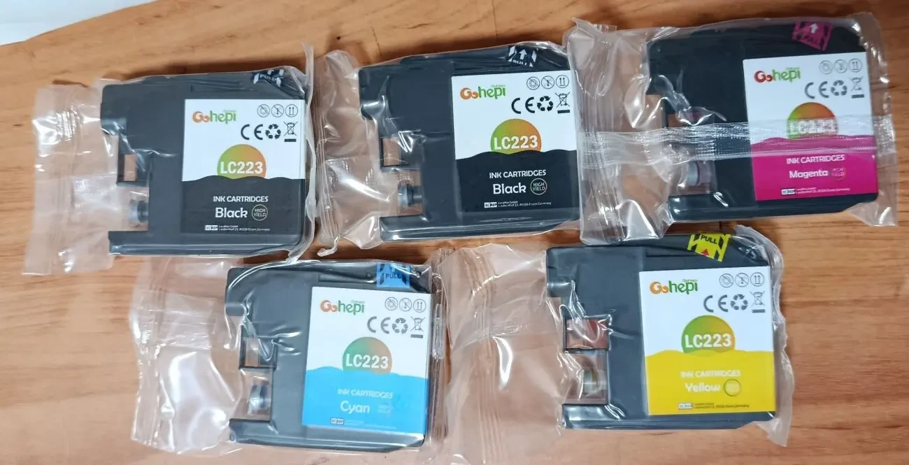 Картридж Brother LC223