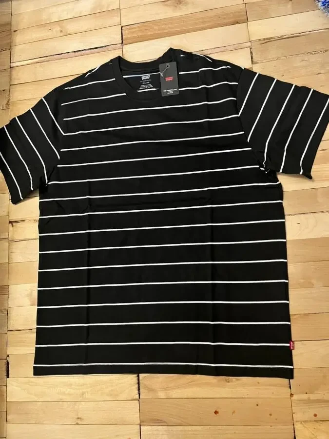 Продам футболку Levi's SLIGHT PIRATE BLACK. Орігінальну.