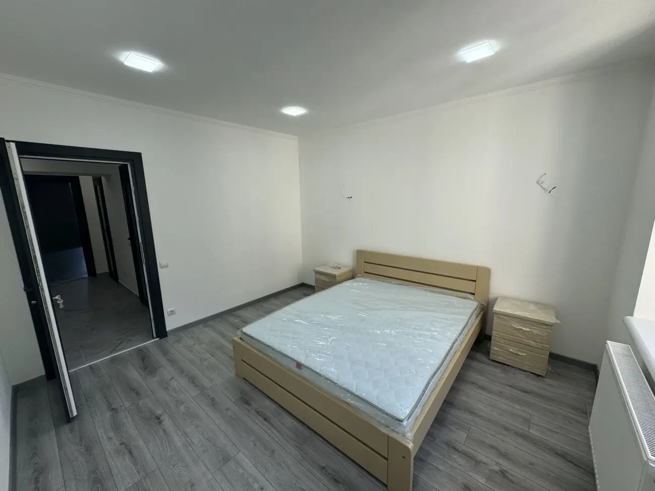 Оренда 2 кім кВ в р-ні Пасічна 6