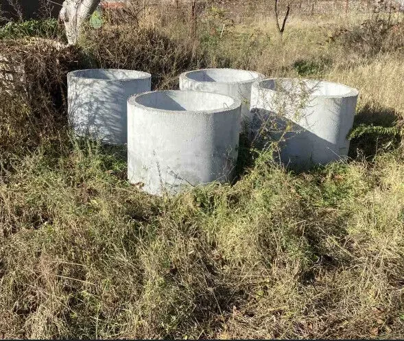 Бетонні кільця з маркуванням КС 10-9 (або КЦ 10-9)