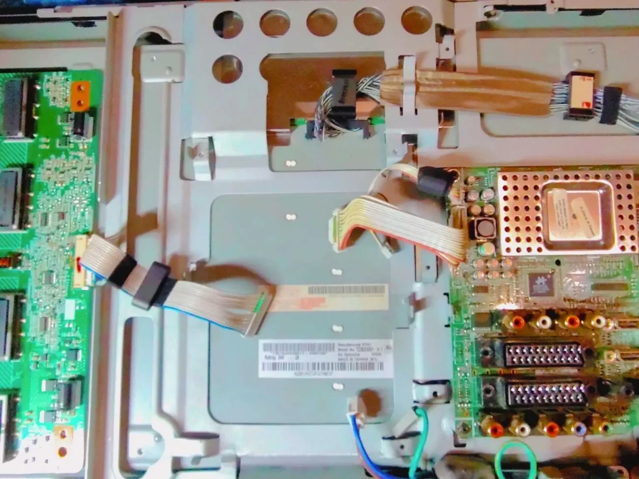 Samsung LE23R18B на  запчасти 4