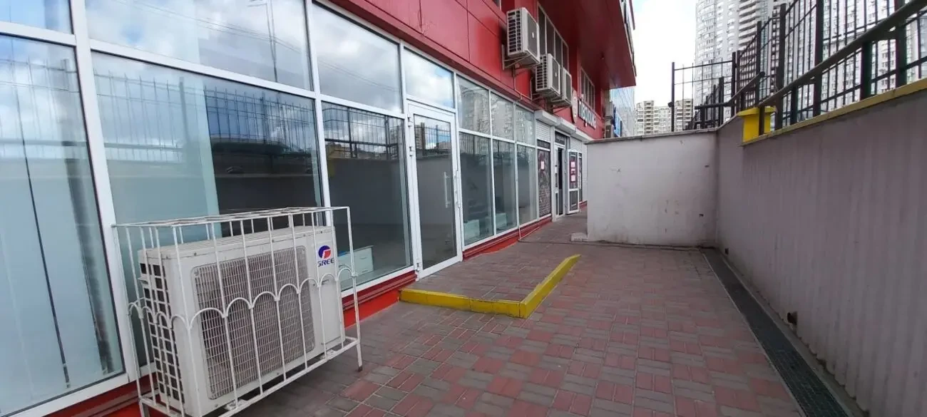ПРОДАМ нежитл.приміщ.(торгова площа) - 156,5 м2, ст.м.Позняки 2