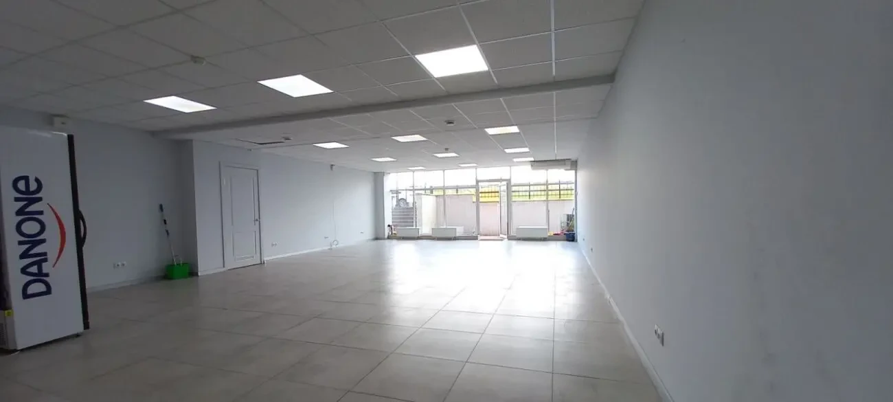 ПРОДАМ нежитл.приміщ.(торгова площа) - 156,5 м2, ст.м.Позняки 5