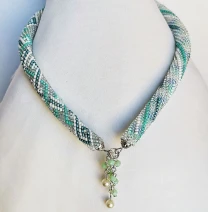 Прикраса із бісеру кольє-джгут Лазурний бриз