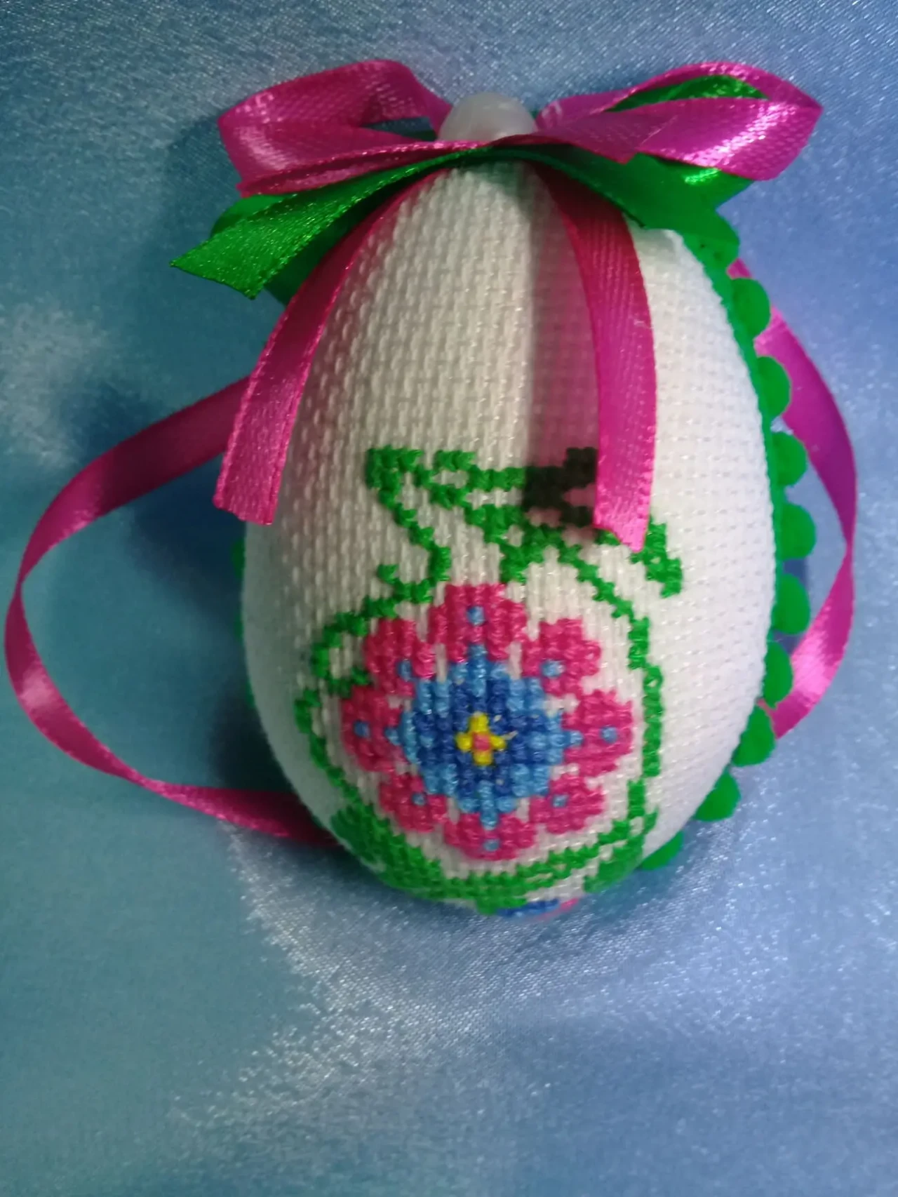 Писанка вишита двостороння 3