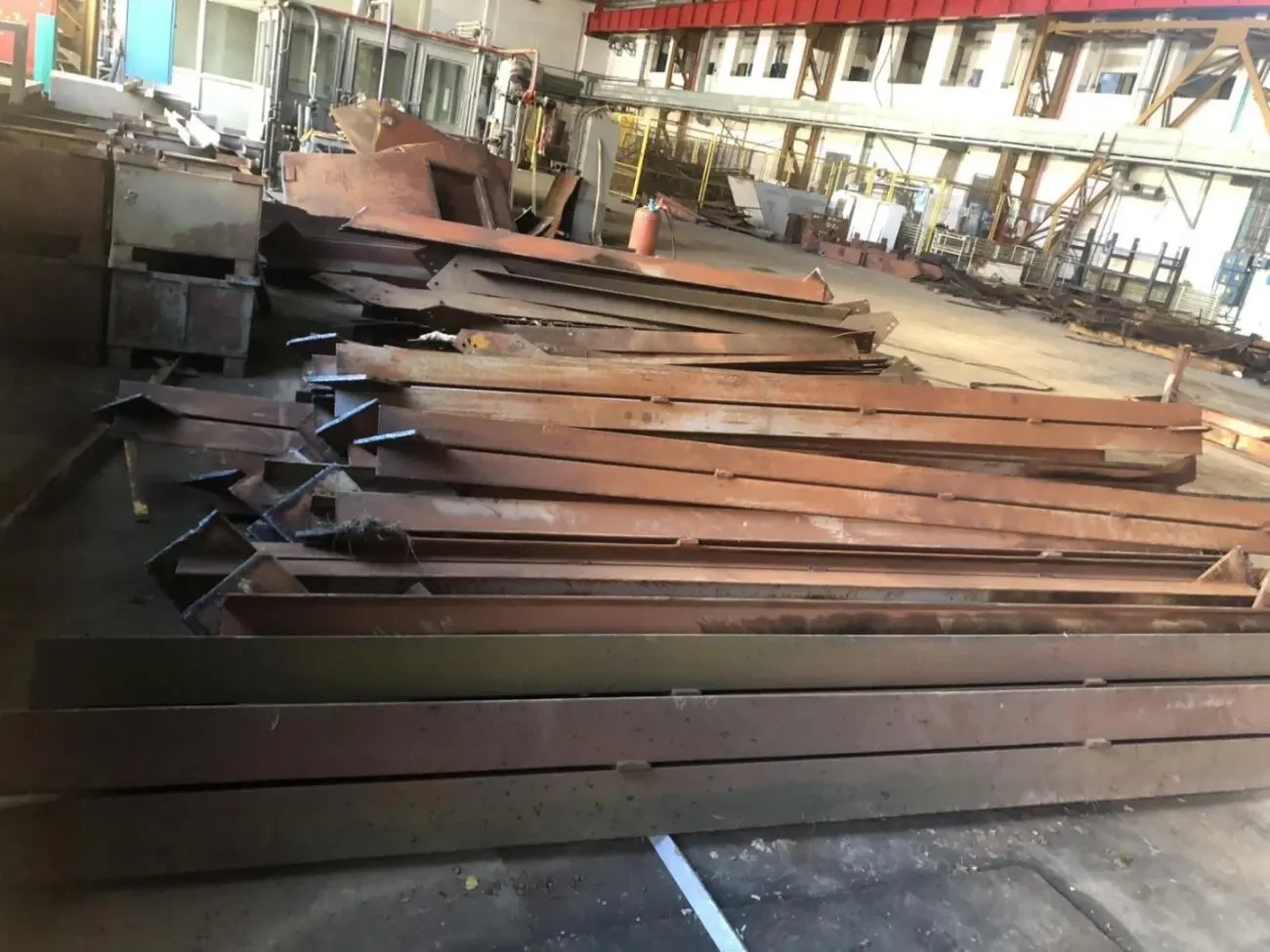 Металевий кутник б/у 4