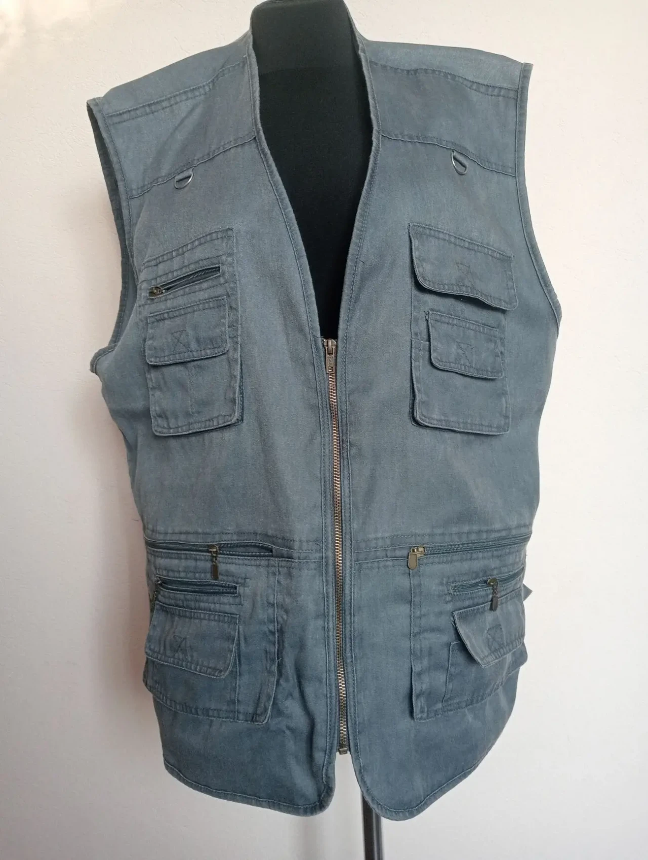 Жилет чоловічий сірий