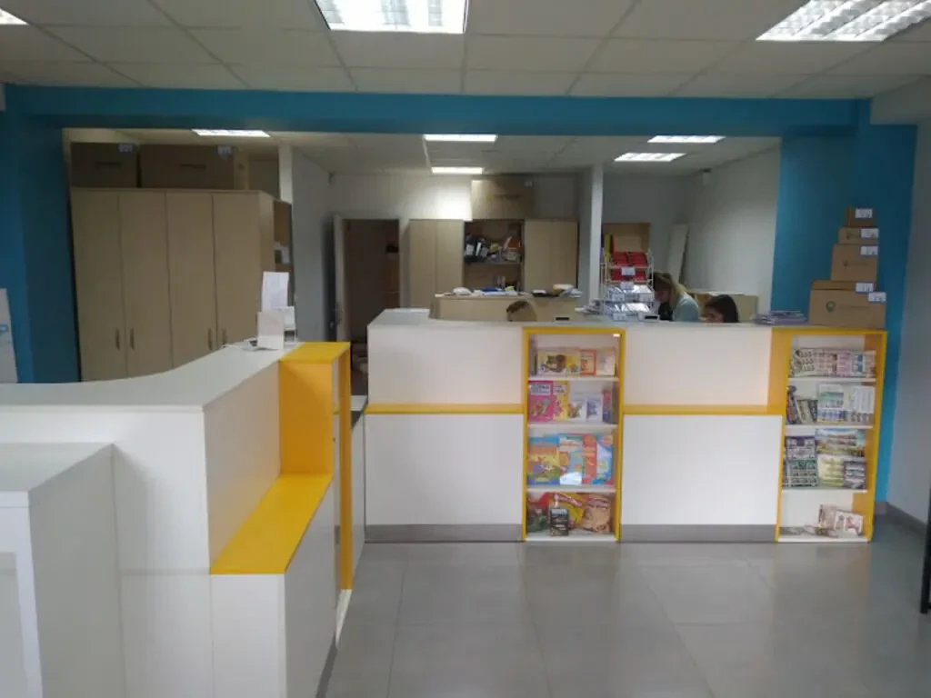 ПРОДАМ нежитл.приміщ.(магазин) 65  м2. БЦ Паралель. Ст.м.Позняки 4