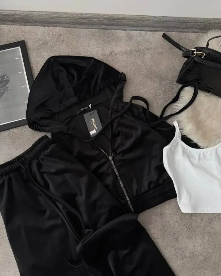 Велюровий костюм у чорному кольорі 5