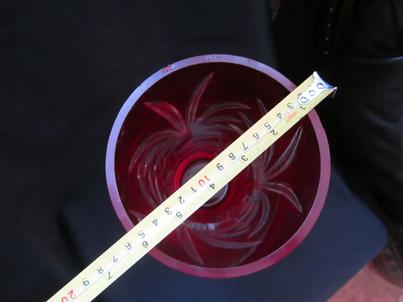 Советская ваза из рубинового стекла Лилия 3