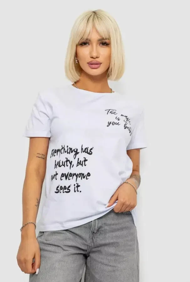 Неймовірно зручна та стильна жіноча футболка з принтом 4