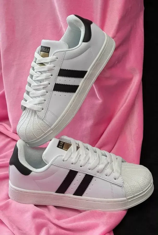 Стильні та комфортні жіночі кросівки Stilli (різні кольори). 7