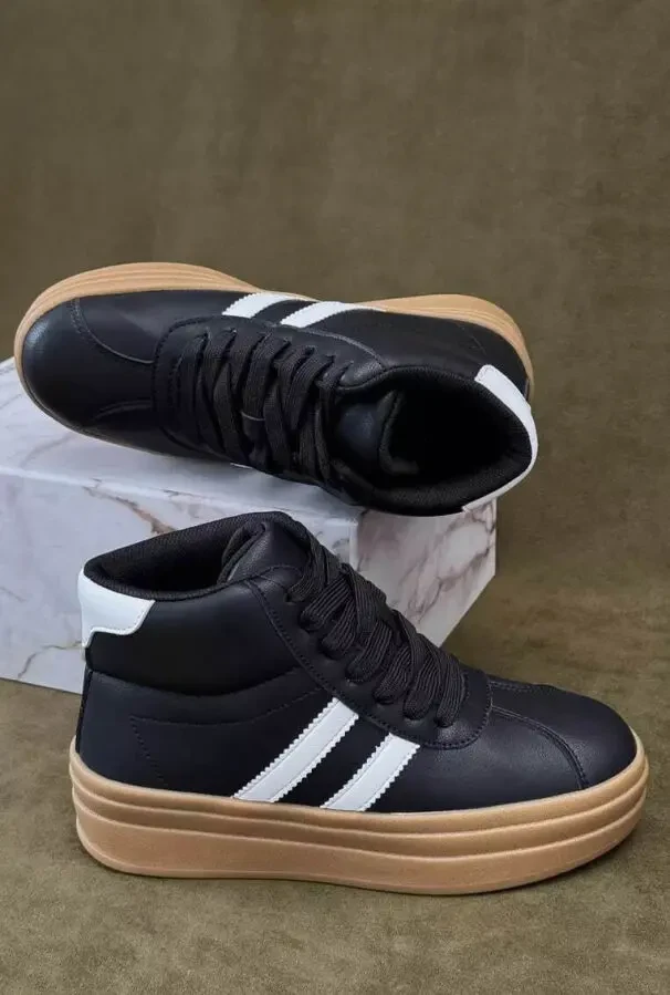 Стильні демісезонні кросівки Stilli на високій платформі 4