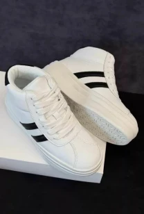 Стильні демісезонні кросівки Stilli на високій платформі