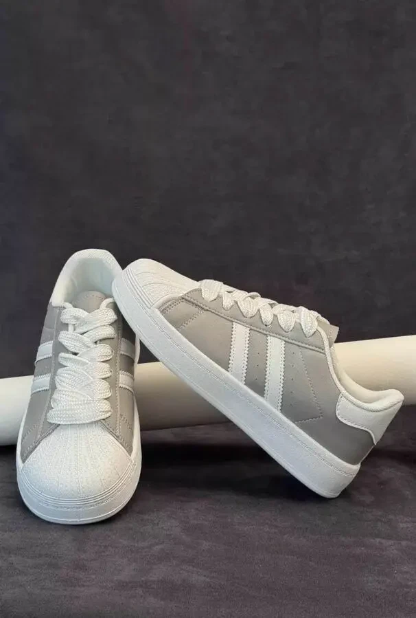 Спортивні демісезонні кросівки Stilli з триколірним дизайном 7