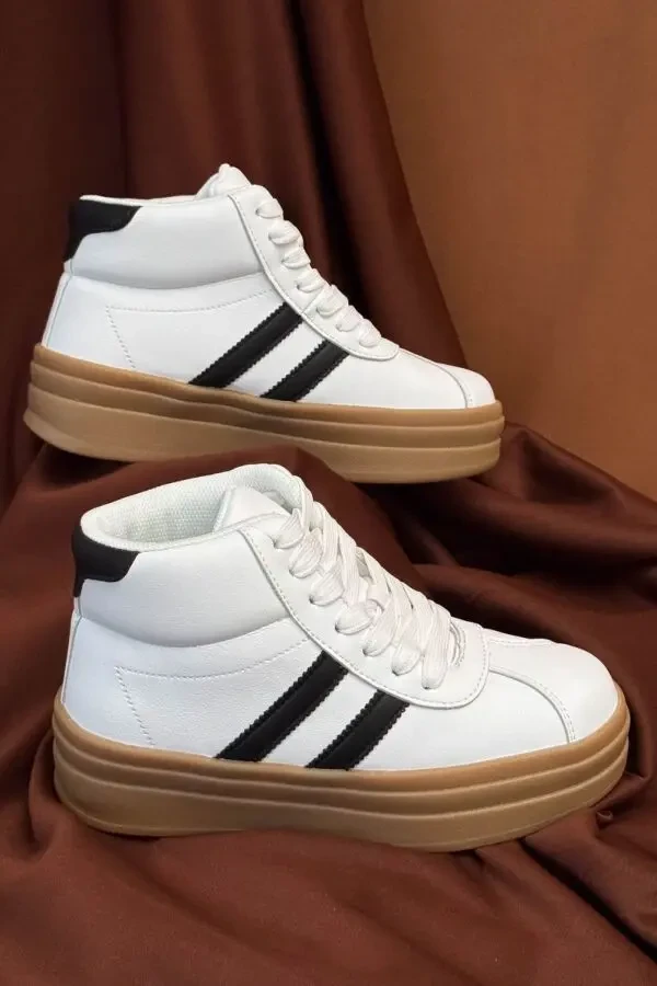 Стильні демісезонні кросівки Stilli на високій платформі 2