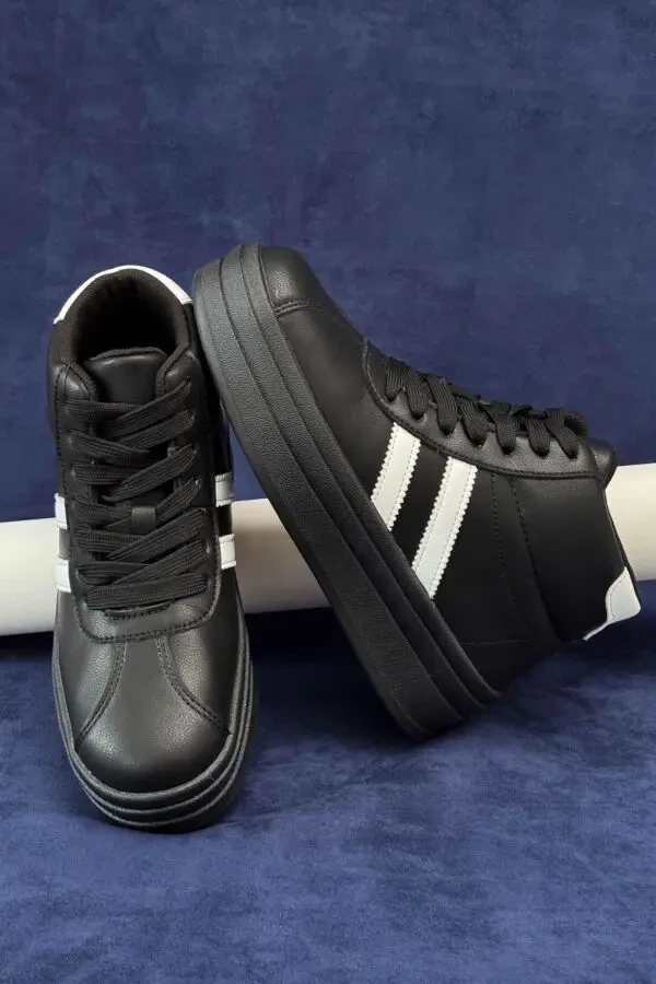 Стильні демісезонні кросівки Stilli у чорно-білому кольорі 5