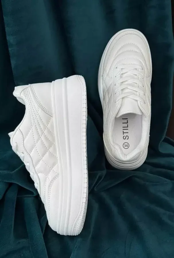 Стильні демісезонні кросівки Stilli на високій підошві. 3