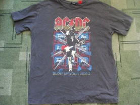 Футболка-мерч гурту АС/DC