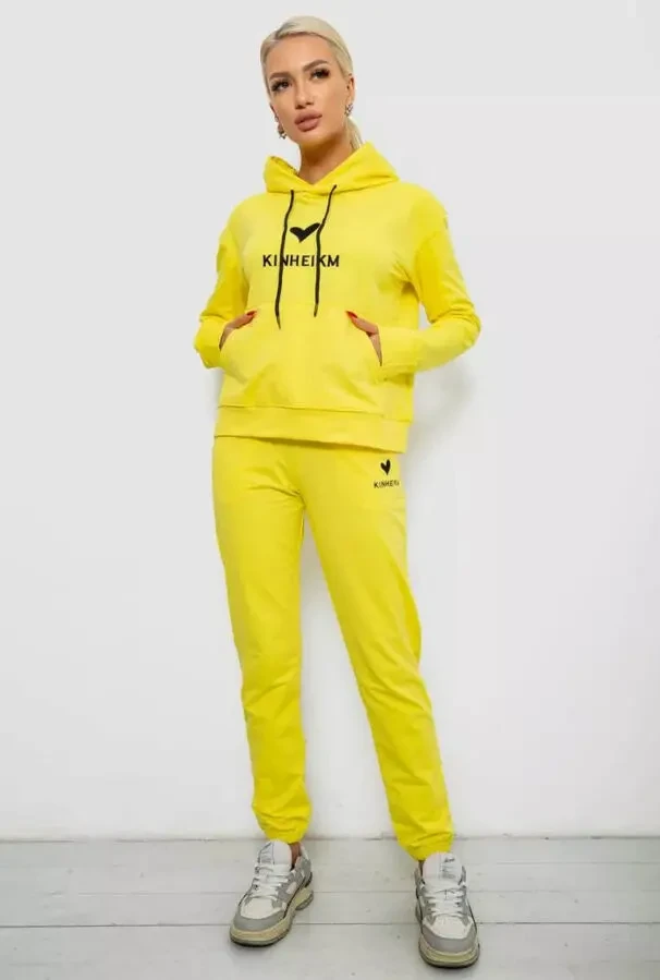 Яскравий жіночий спортивний костюм - сонячний настрій вашої весни. 6