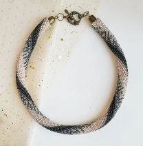 Прикраса із бісеру кольє-джгут Велюр