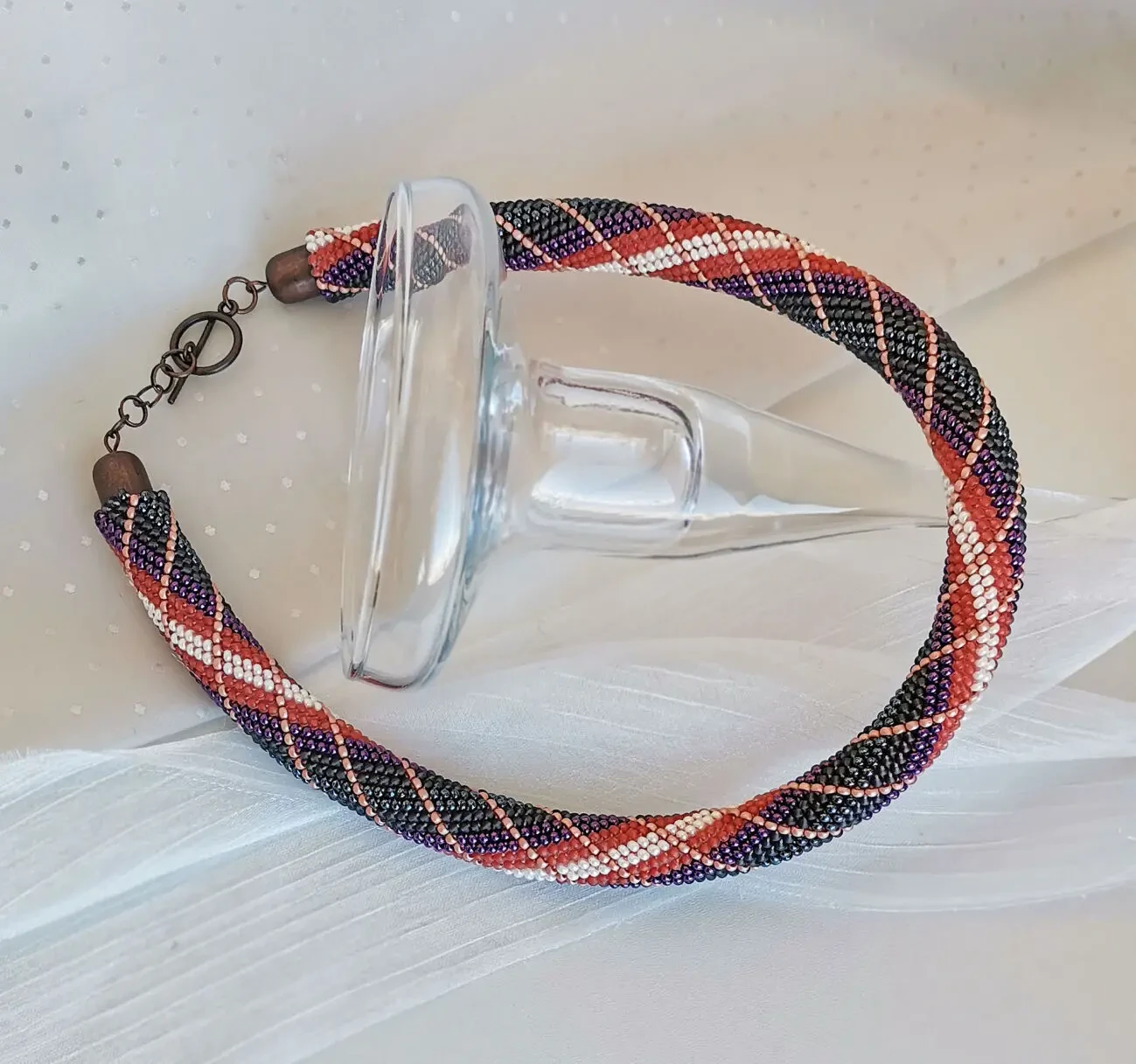 Прикраса із бісеру кольє-джгут Гранатовий танець 10