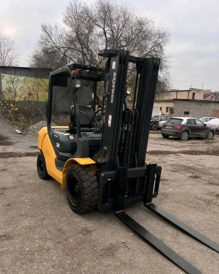 продам вилочный погрузчик 2