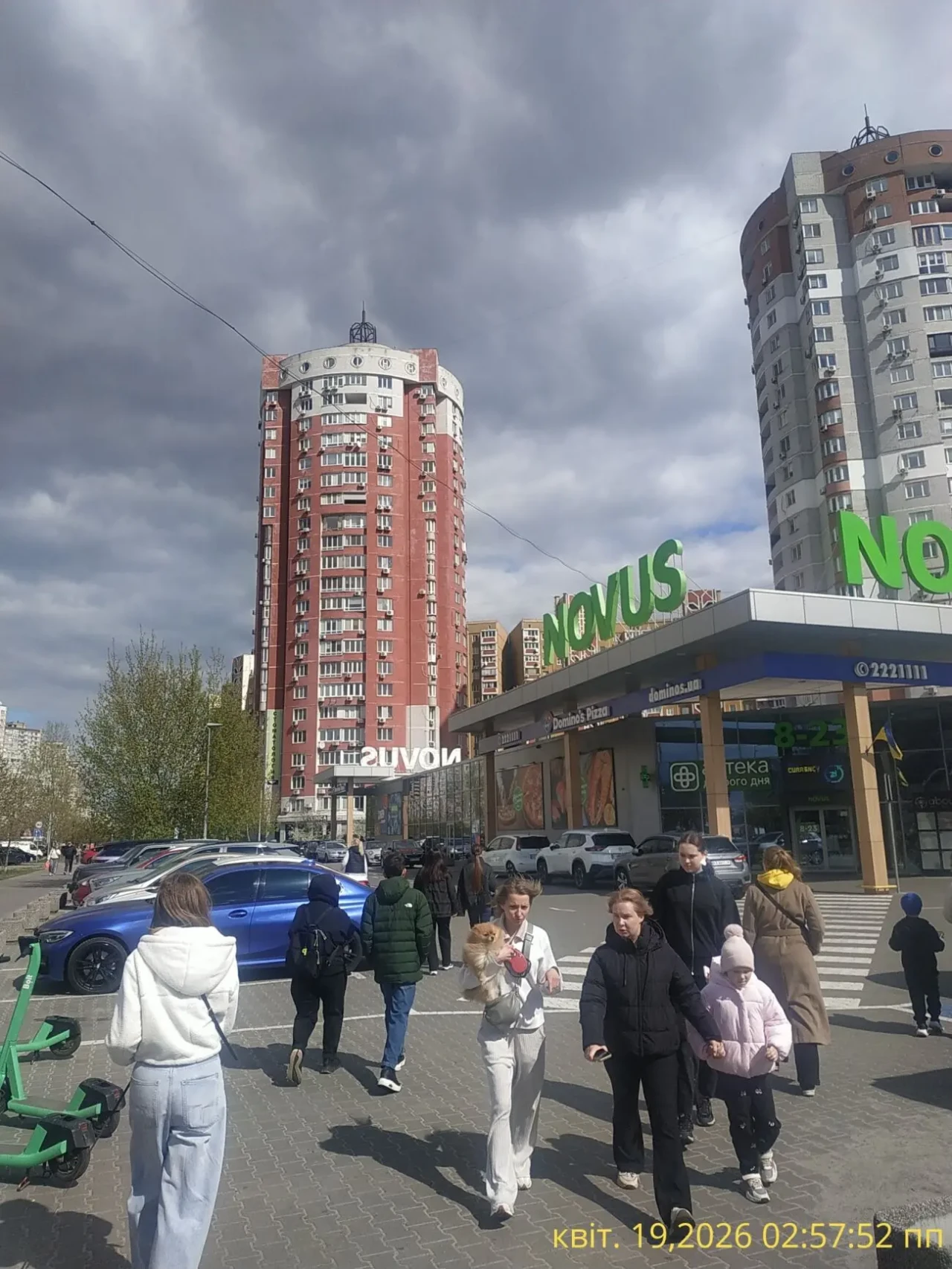 Продам 2 кімнатну квартиру вул. Ахматової 45 10
