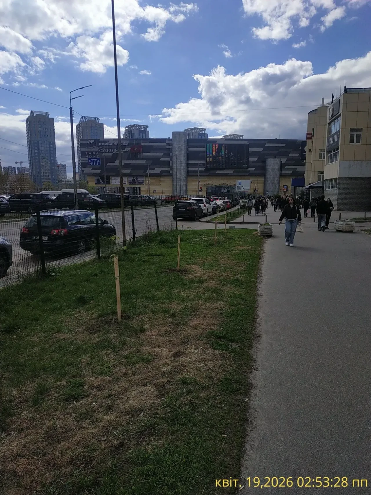Продам 2 кімнатну квартиру вул. Ахматової 45 7
