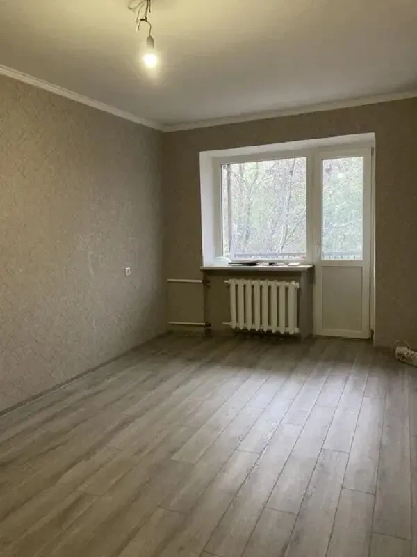 2-комнатная квартира в кирпичном доме после евроремонта на Запорожской 2