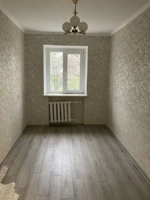 2-комнатная квартира в кирпичном доме после евроремонта на Запорожской 5