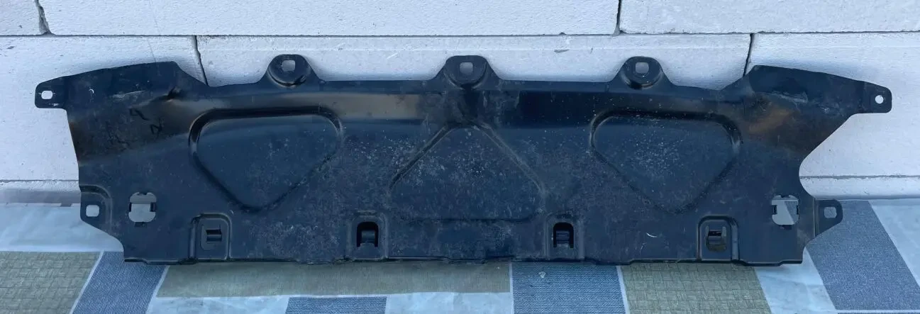 BMW X5 G05 X6 G06 X7 G07 Накладка передней панели 51647421711