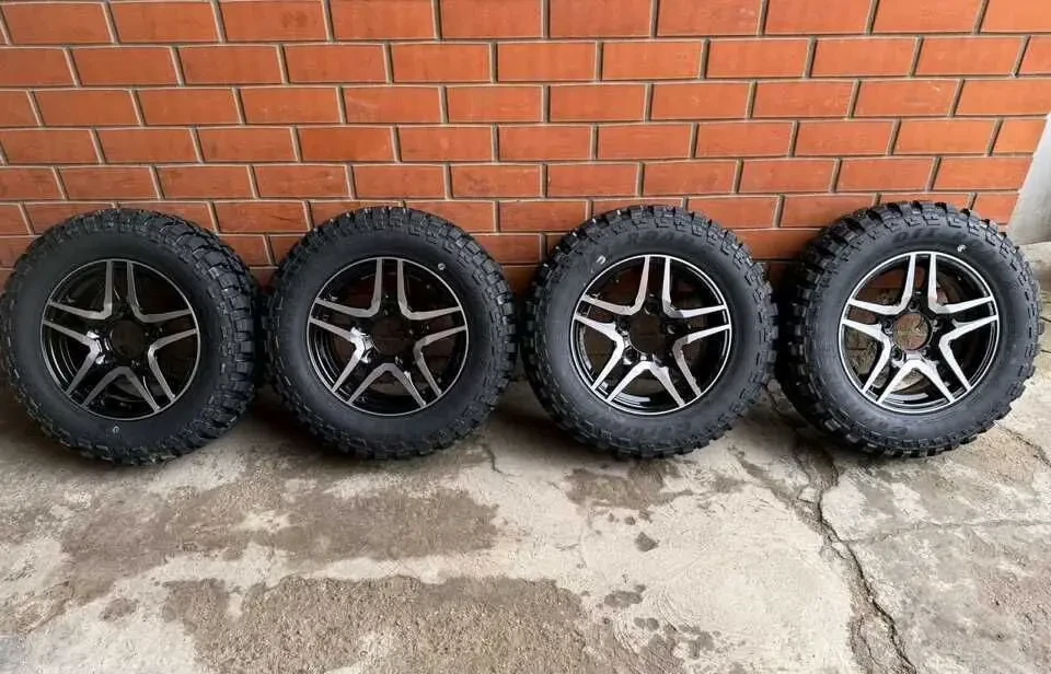 продам колеса с дисками на ниву 3