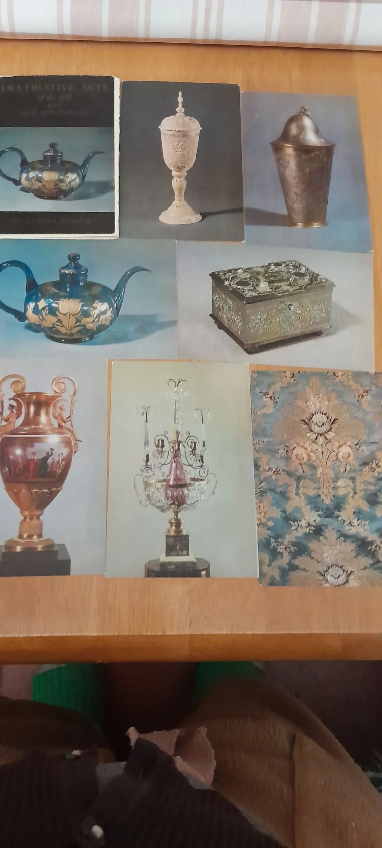 Открытки. Прикладное искусство 18-19 в. Гос. Музей.1975 г. 2
