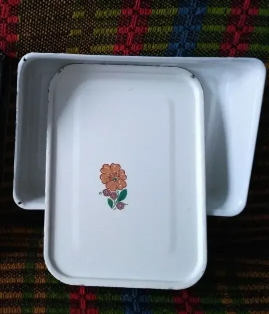 Посуда судок, лоток, форма новая эмалированная с крышкой, качество с 5