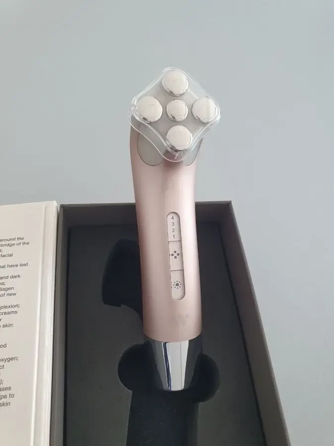 Life Beauty пристрій для домашньої косметології компанії WebWellness 6