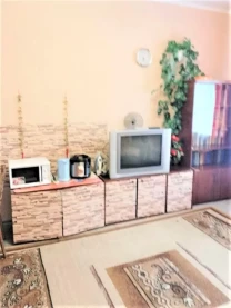 Будівельників-1, здам окрему кімнату в 3-кімн.кв-рі, 3500 грн