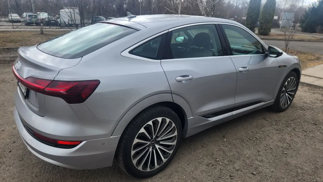 Продам Audi e-tron Sportback 50 4