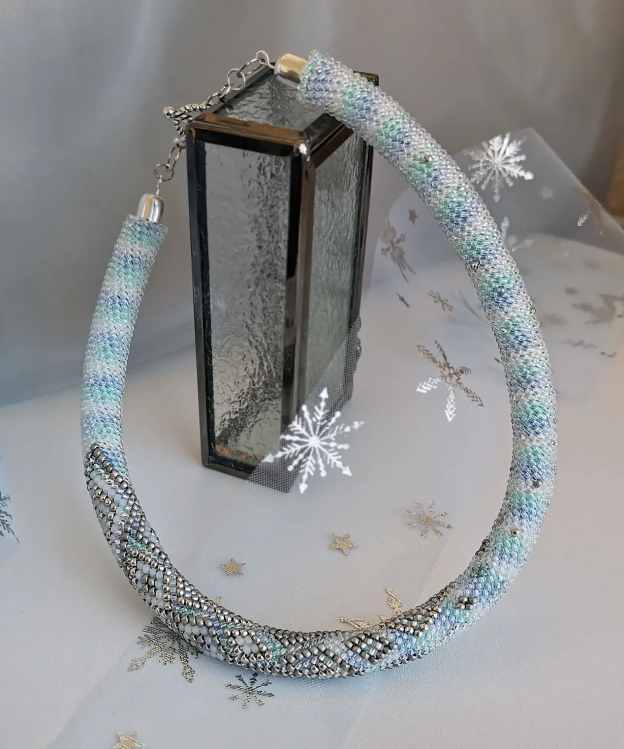 Прикраса із бісеру кольє-джгут Туман 7