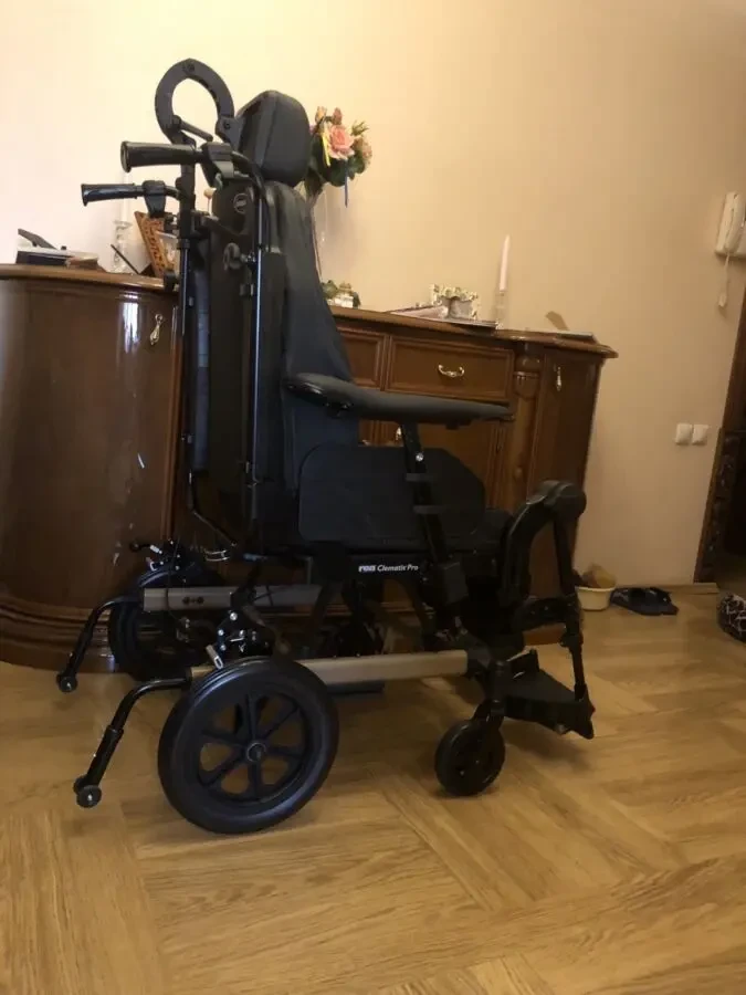 Kолісне крісло invacare rea clematis (usa) 4