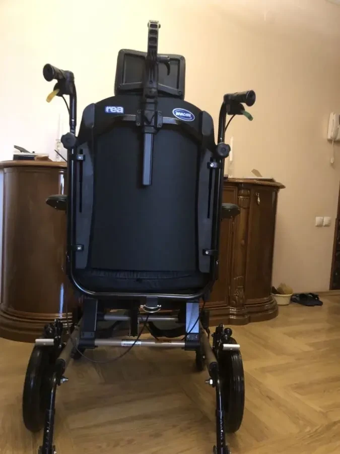 Kолісне крісло invacare rea clematis (usa) 3