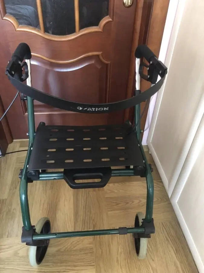 складаний алюмінієвий ходунок роллатор Ovation Soft Seat. 2