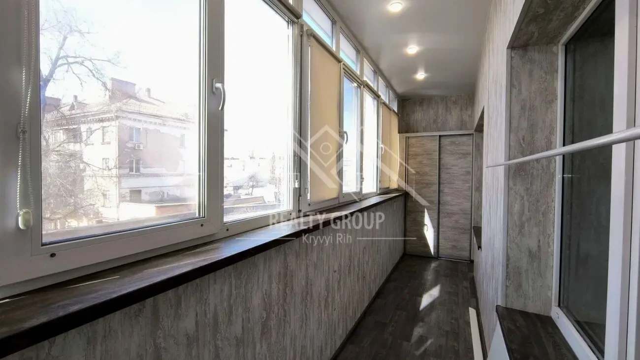 Продам 4к кв на Соцмісті з ремонтом 9